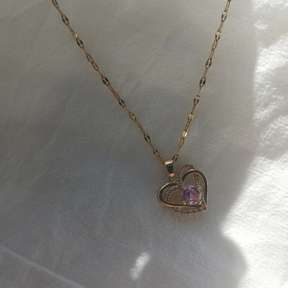 Altın Kaplama Paslanmaz Titanyum Çelik Pembe Taşlı Kalp Kadın Kolye