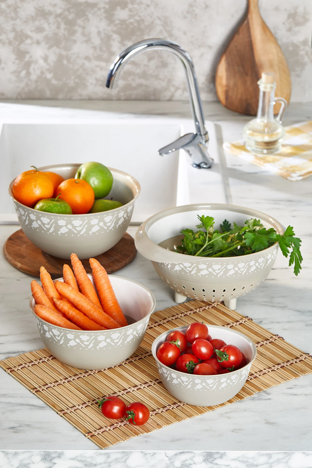 4'lü Profesyonel Hazırlık Seti - Karıştrıma Kasesi Süzgeç Seti Çeyiz  Seti - Süzgeci 3500 Ml