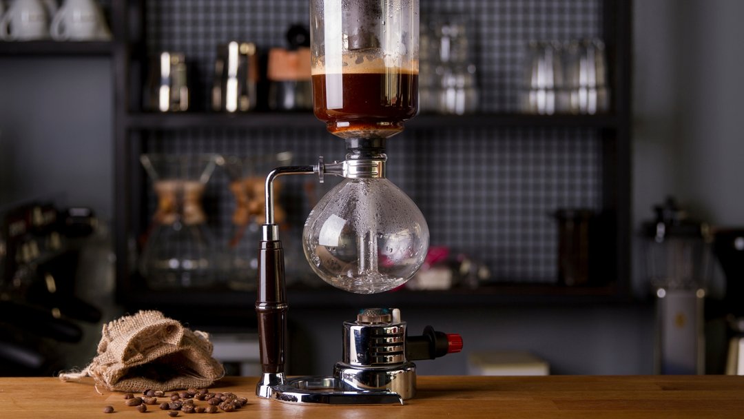 siphon kahve demleme yöntemi örnek görsel