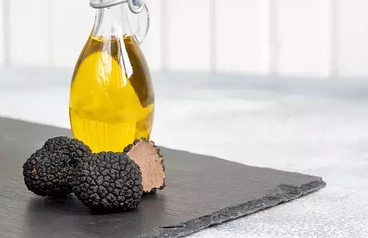 Trüf Mantarlı Zeytinyağı
