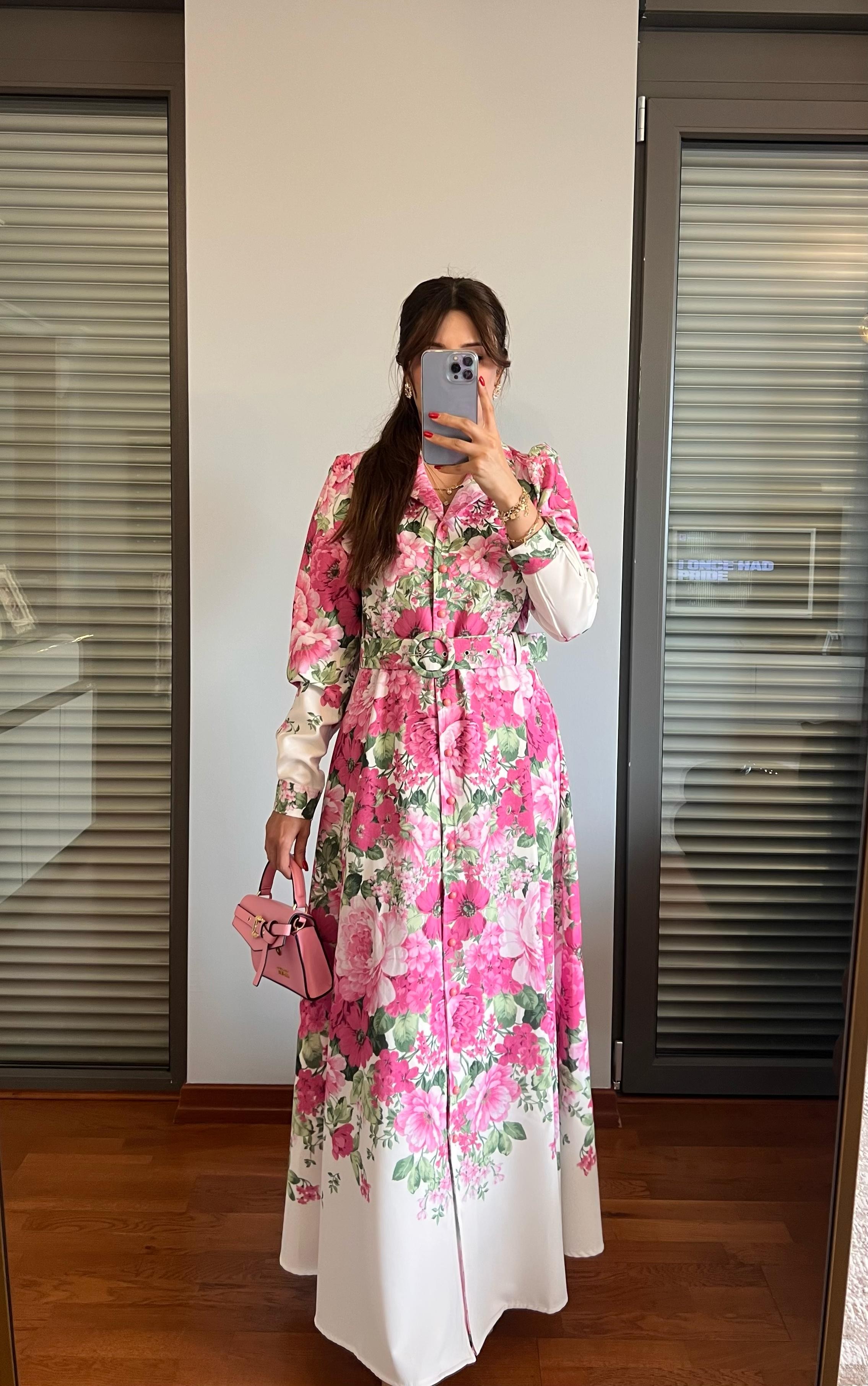 Pembe Çiçek Desenli Elbise