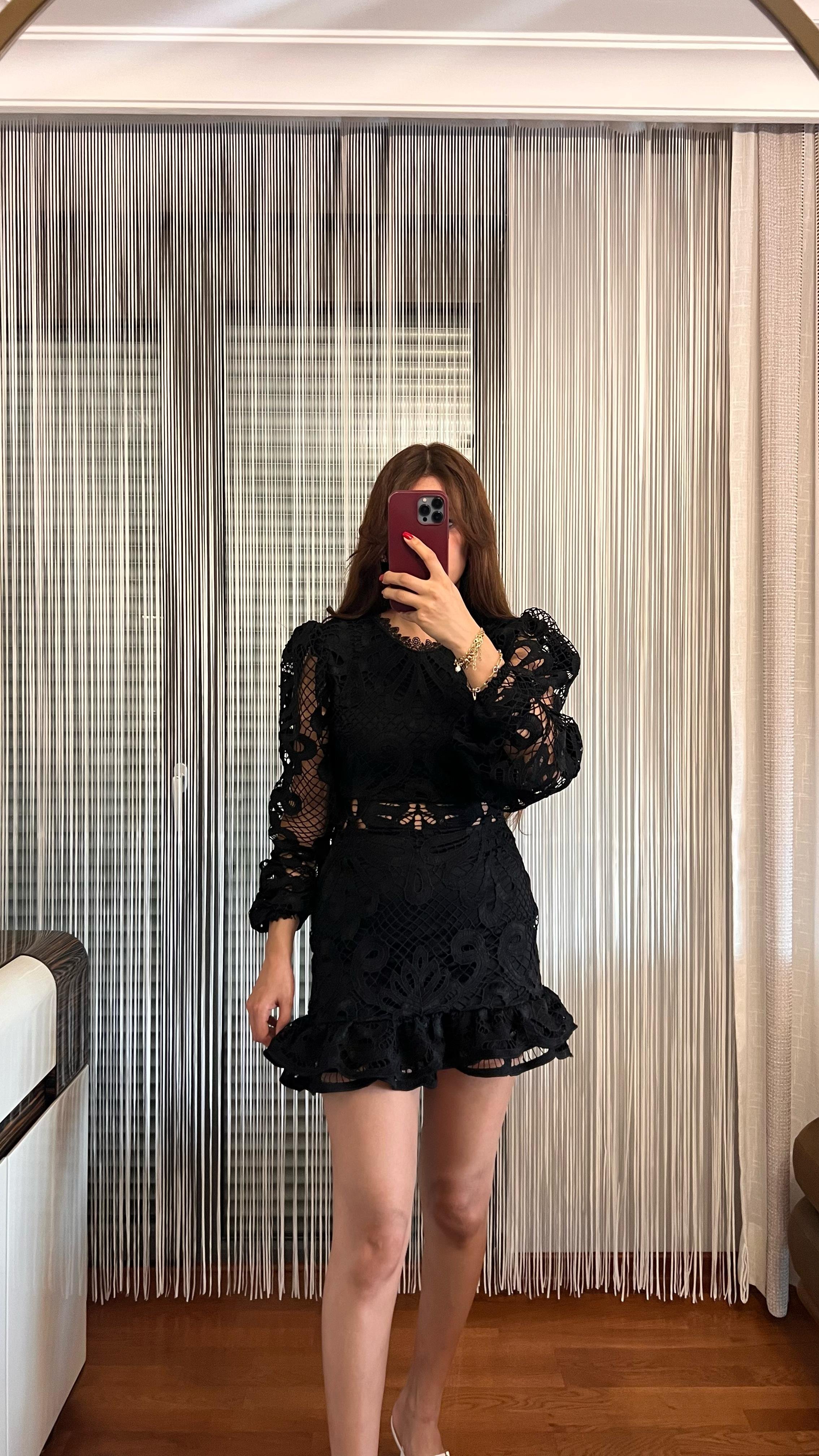 Siyah Güpürlü Mini İthal Elbise