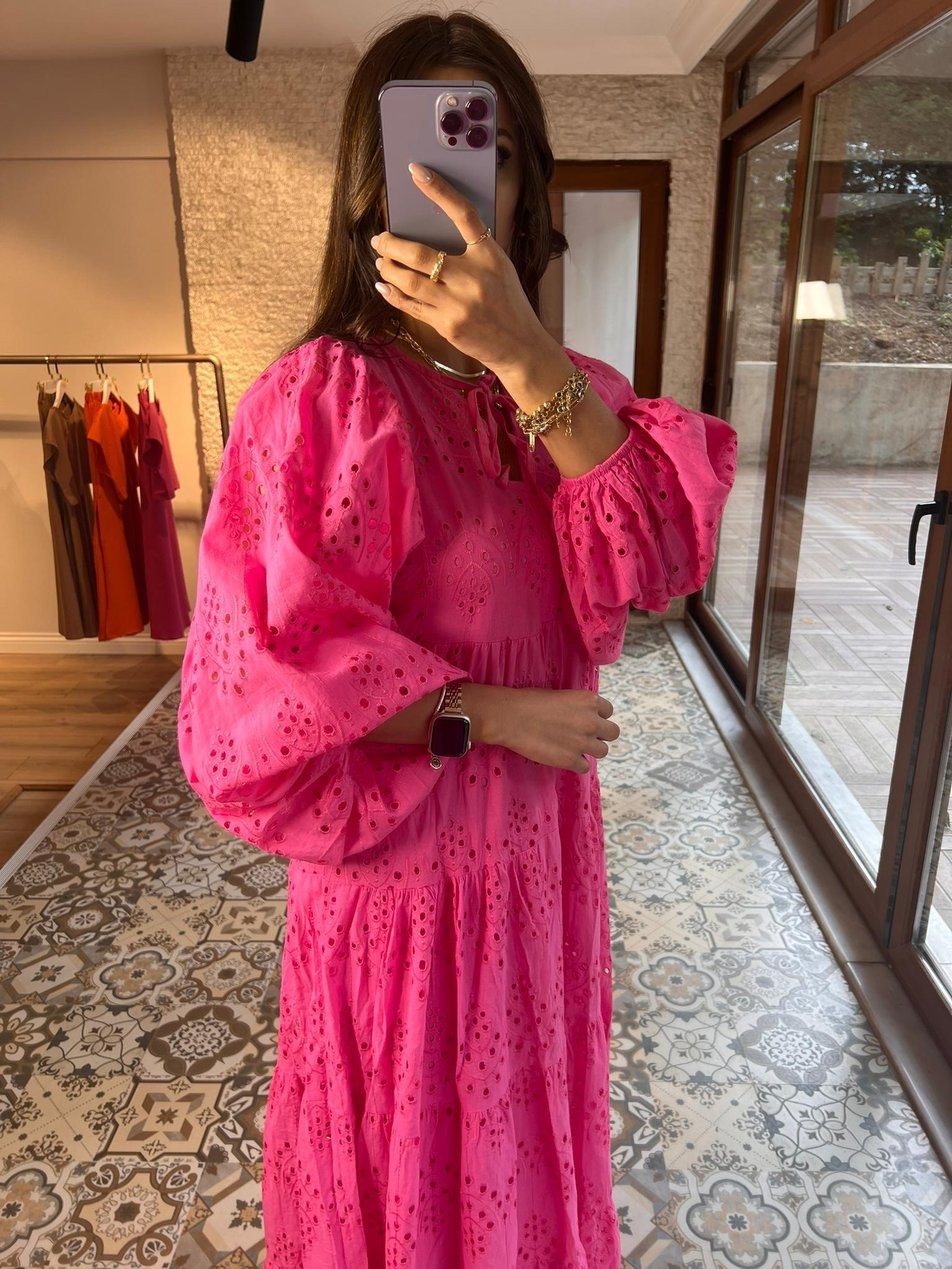 Pembe Güpürlü Astarlı Elbise