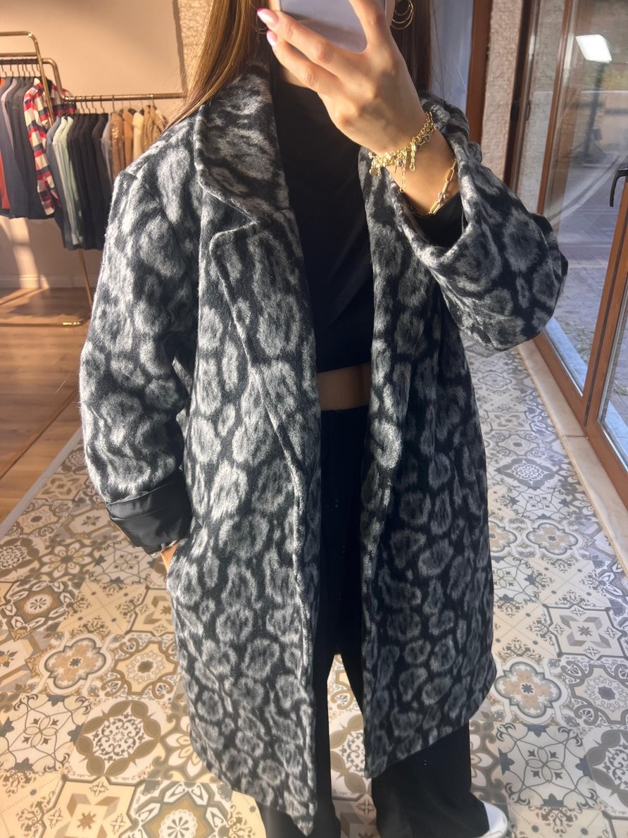 Gri Leopar Desen Astarlı Kaban