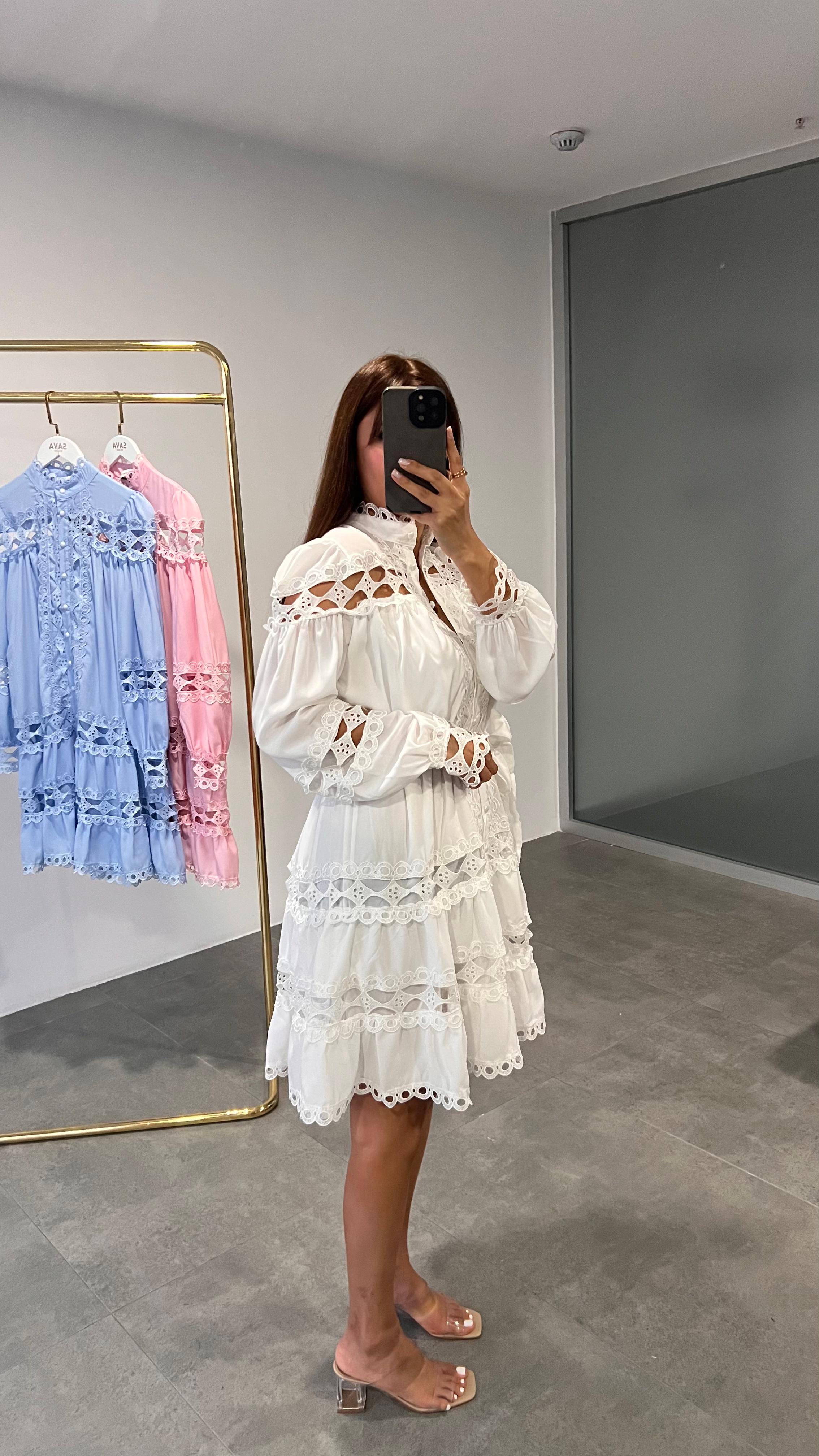 TASARIM GÜPÜRLÜ ELBİSE - BEYAZ