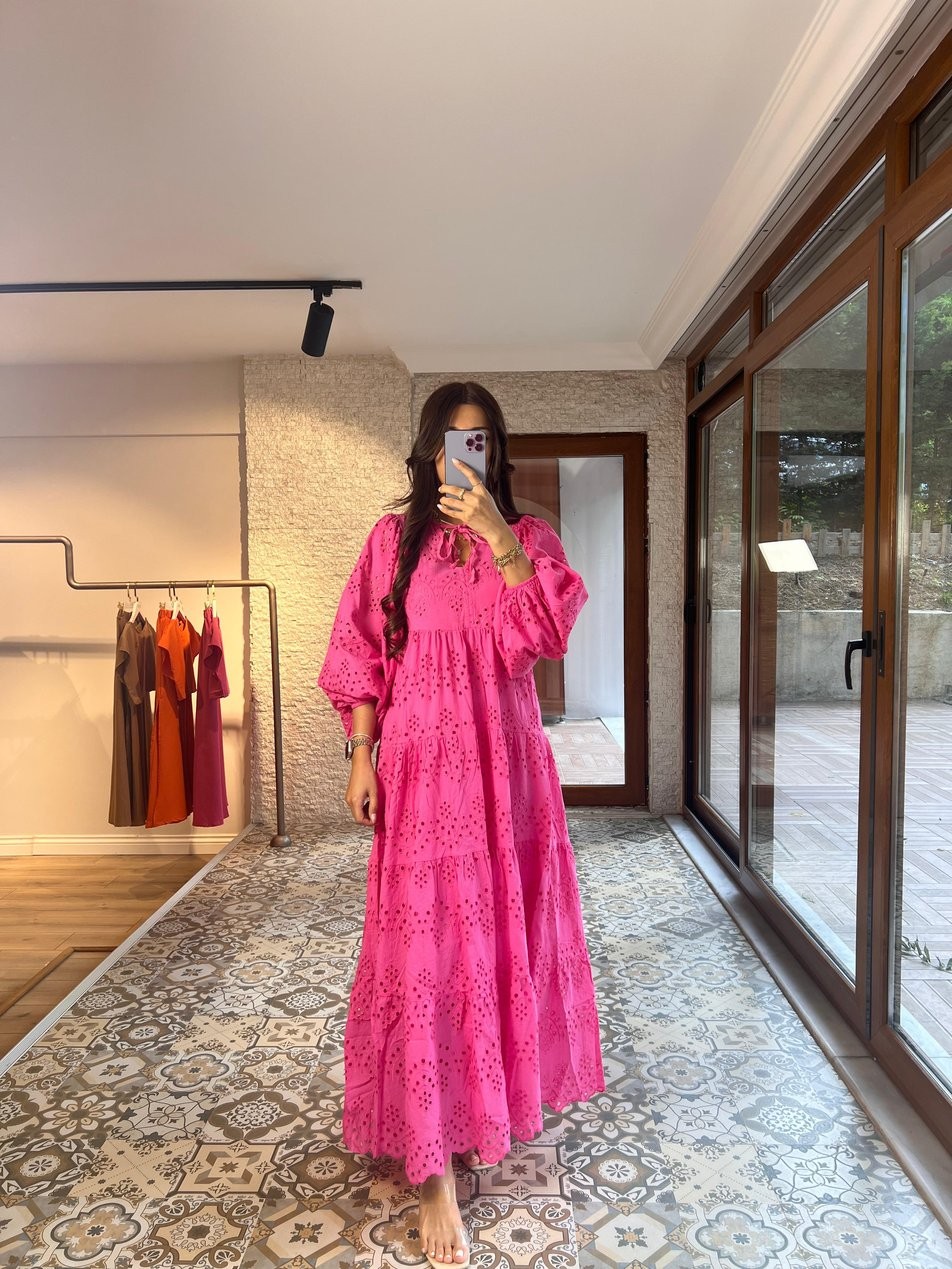 Pembe Güpürlü Astarlı Elbise