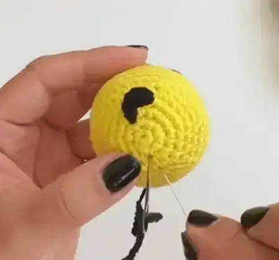 Amigurumi Bee Keychain Eye - 2