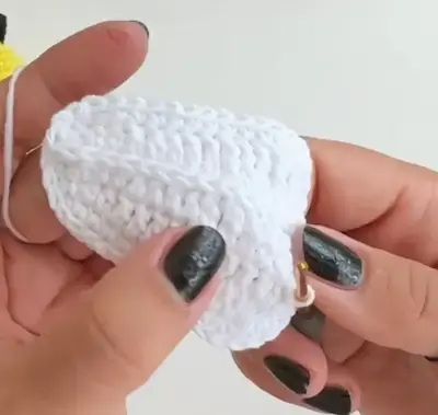 Amigurumi Bee Keychain Wing - 1