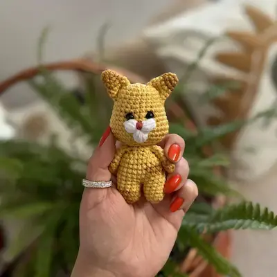 Amigurumi Cat Keychain