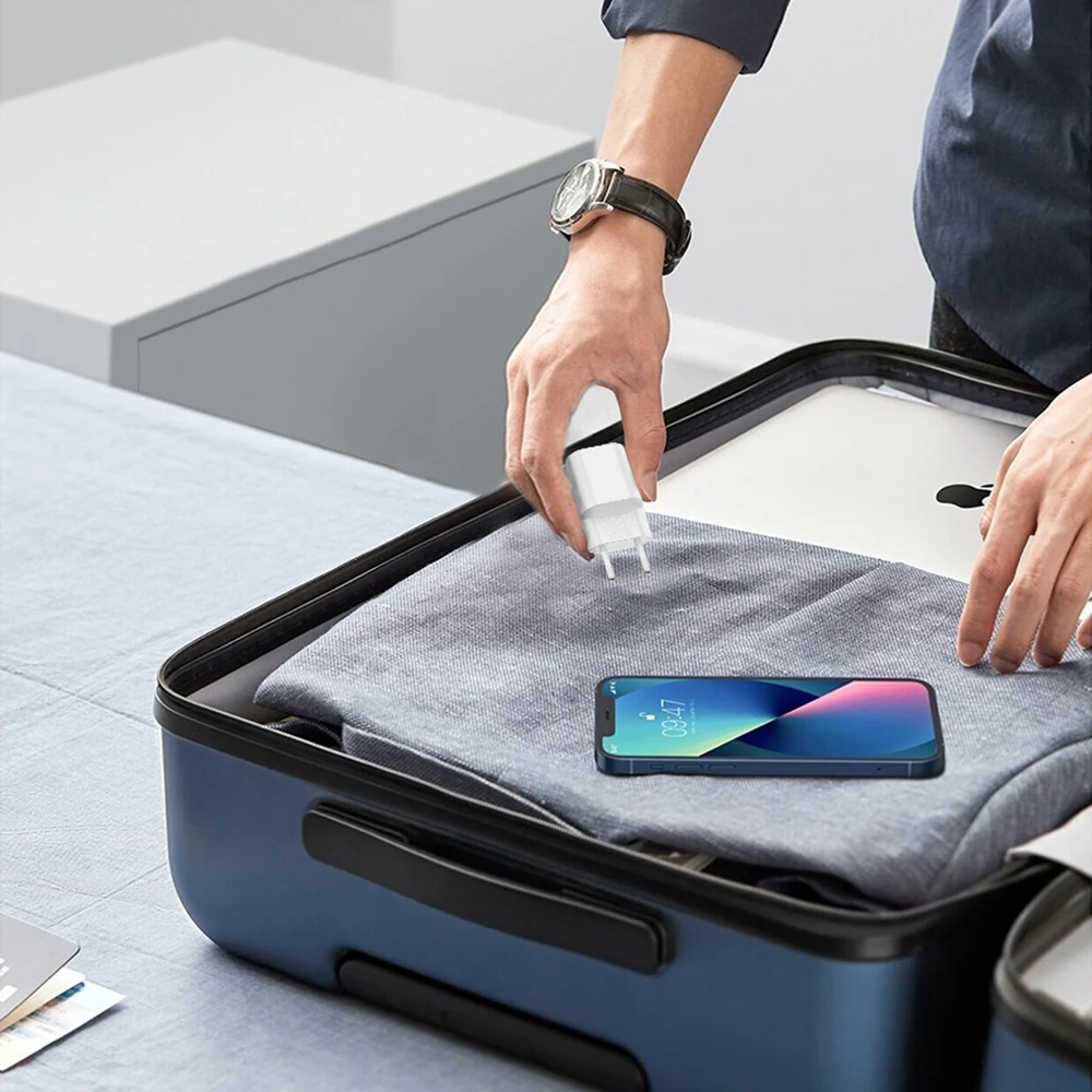 Wiwu Wi-G015 Cube Serisi GaN Tech PD Hızlı Şarj Özellikli Mini Şarj Başlığı 33W