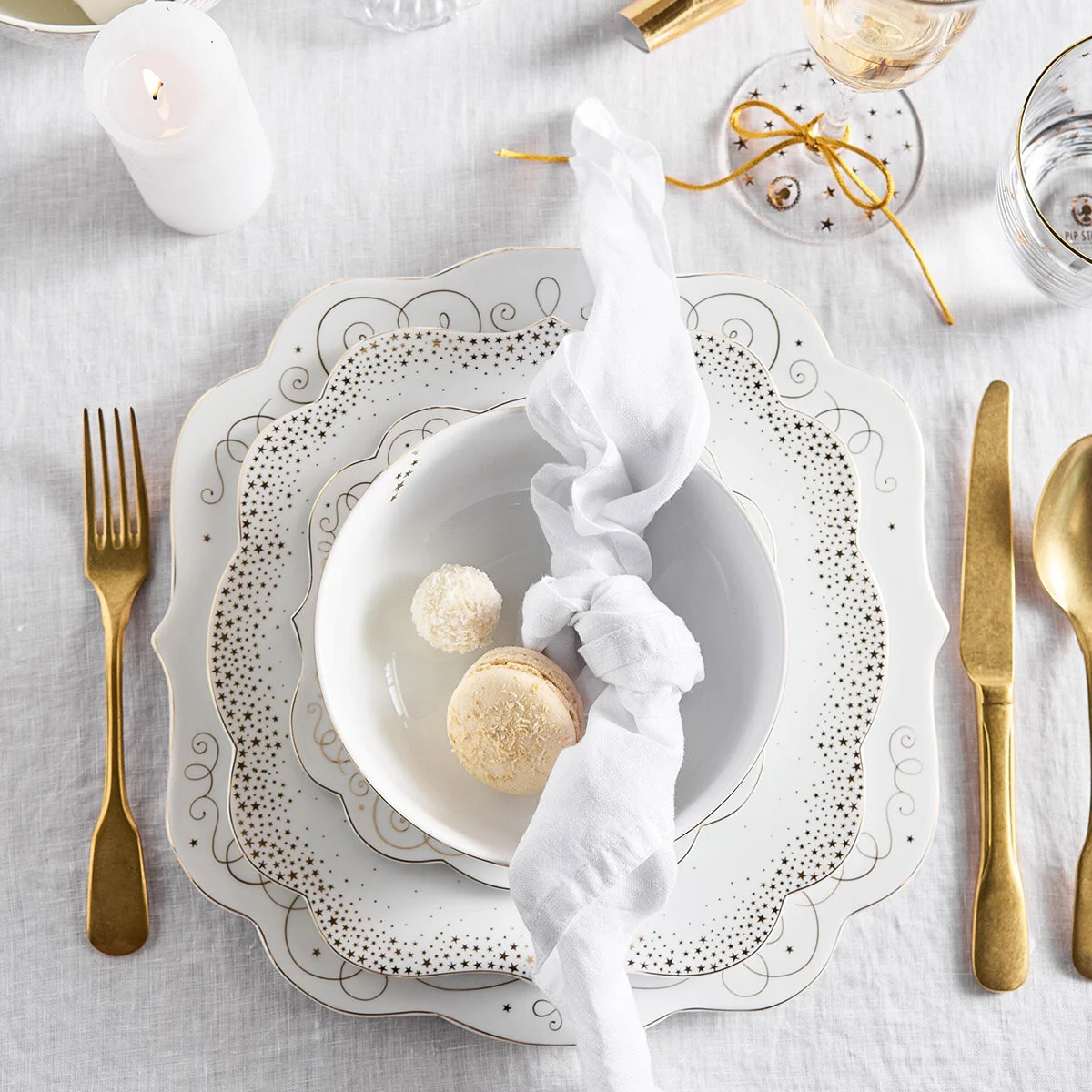 Beyaz Porselen Kahvaltı Tabağı 23,5 Cm Royal Gold White Collection by Pip Studio