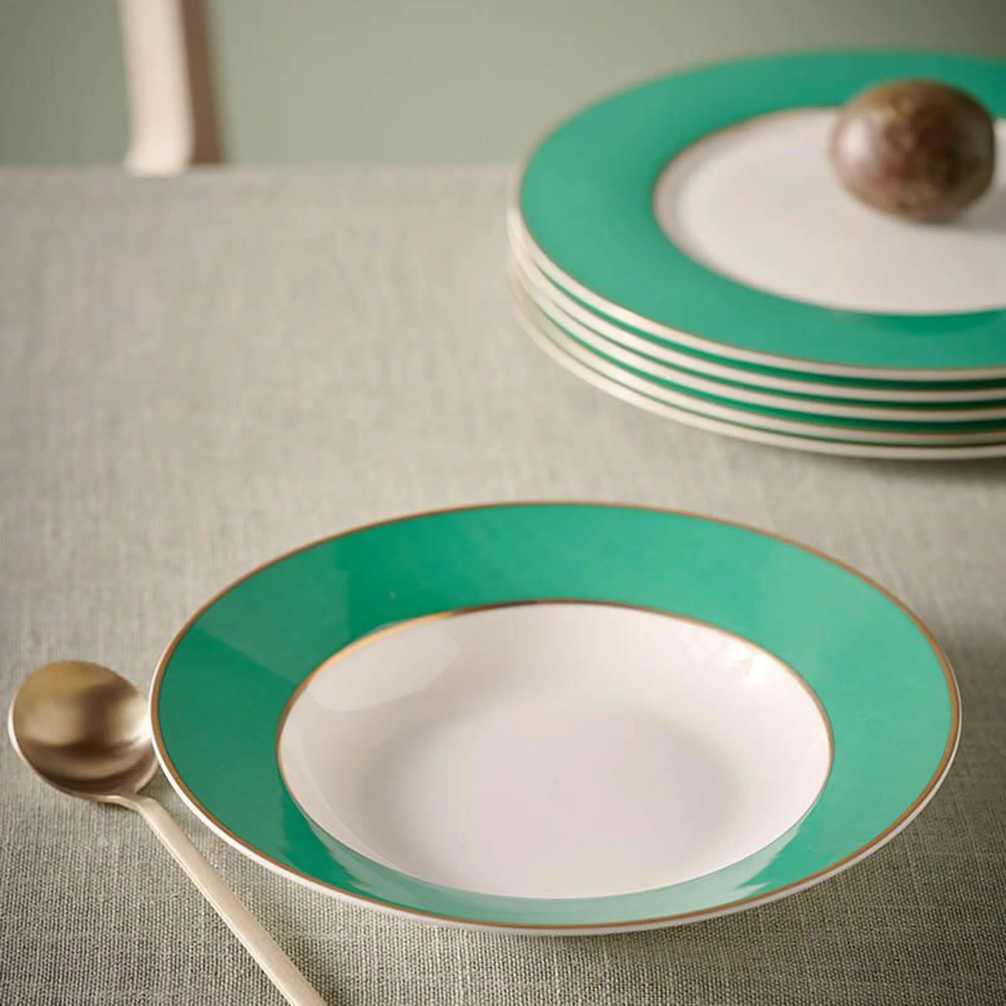 Chique Porselen Çukur Tabak Yeşil Renk 23,5 cm