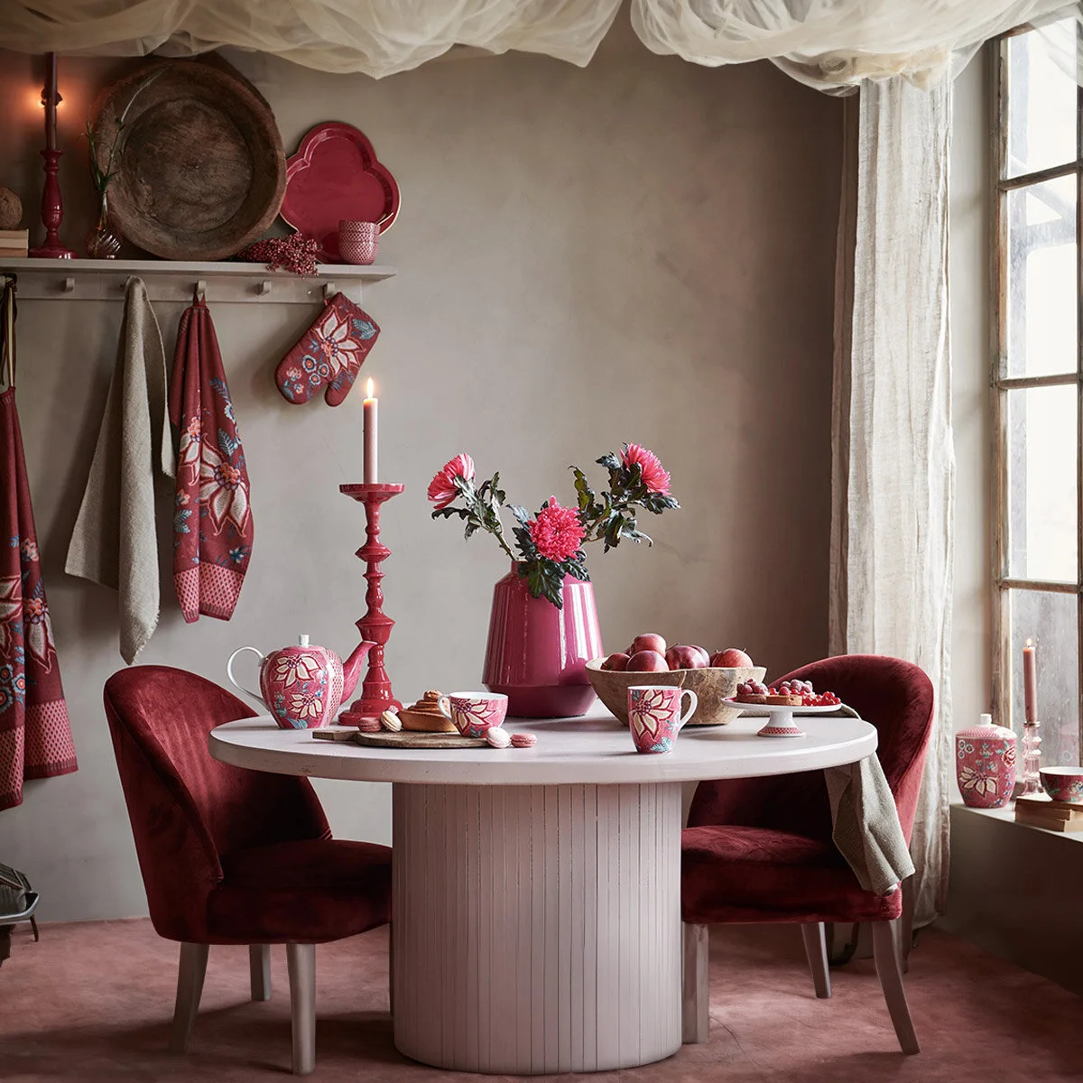 Flower Festival Porselen İkili Kupa Seti Kırmızı Renk 350 ml