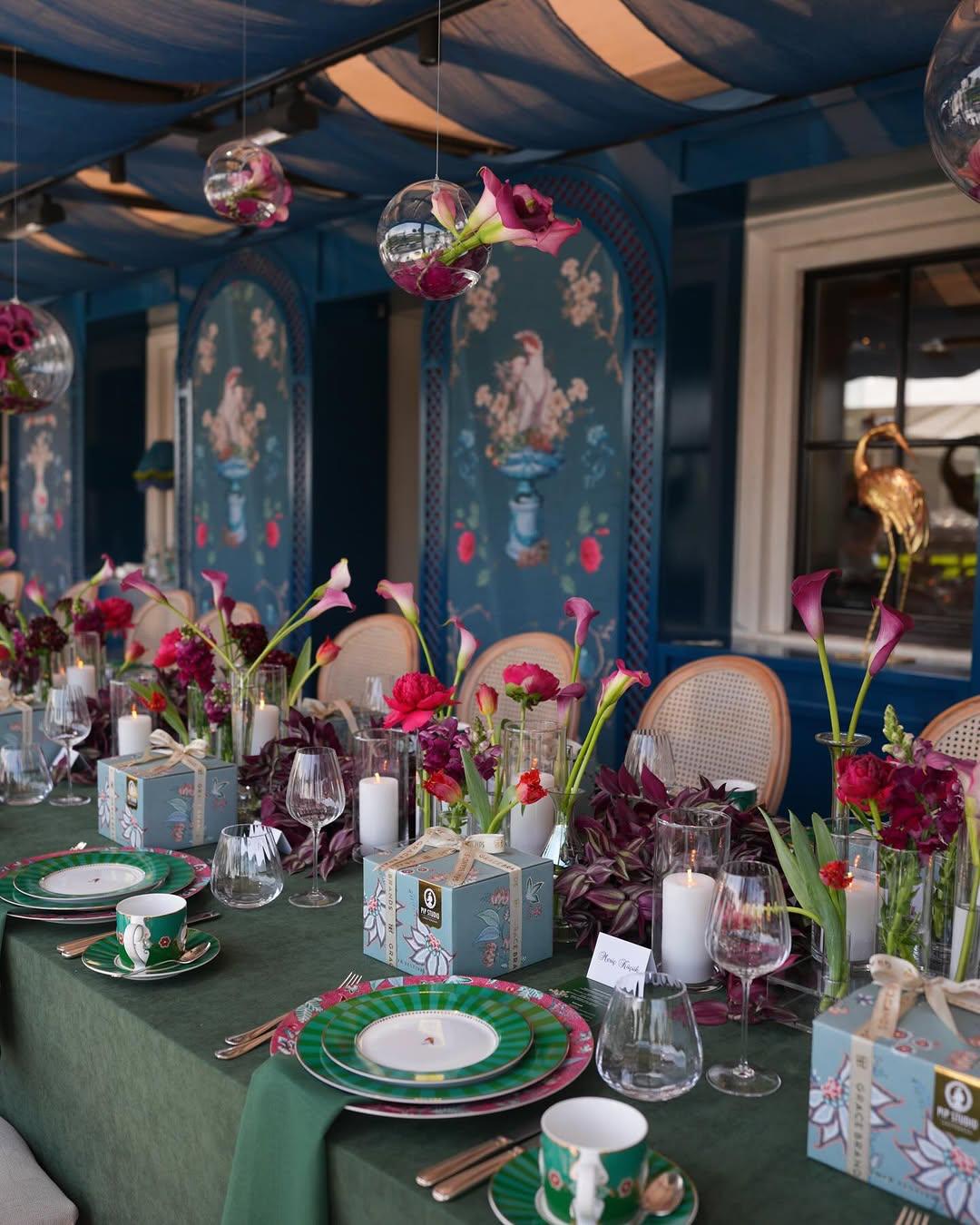 Love Birds Stripes Yemek Tabağı Yeşil Renk 26.5 cm