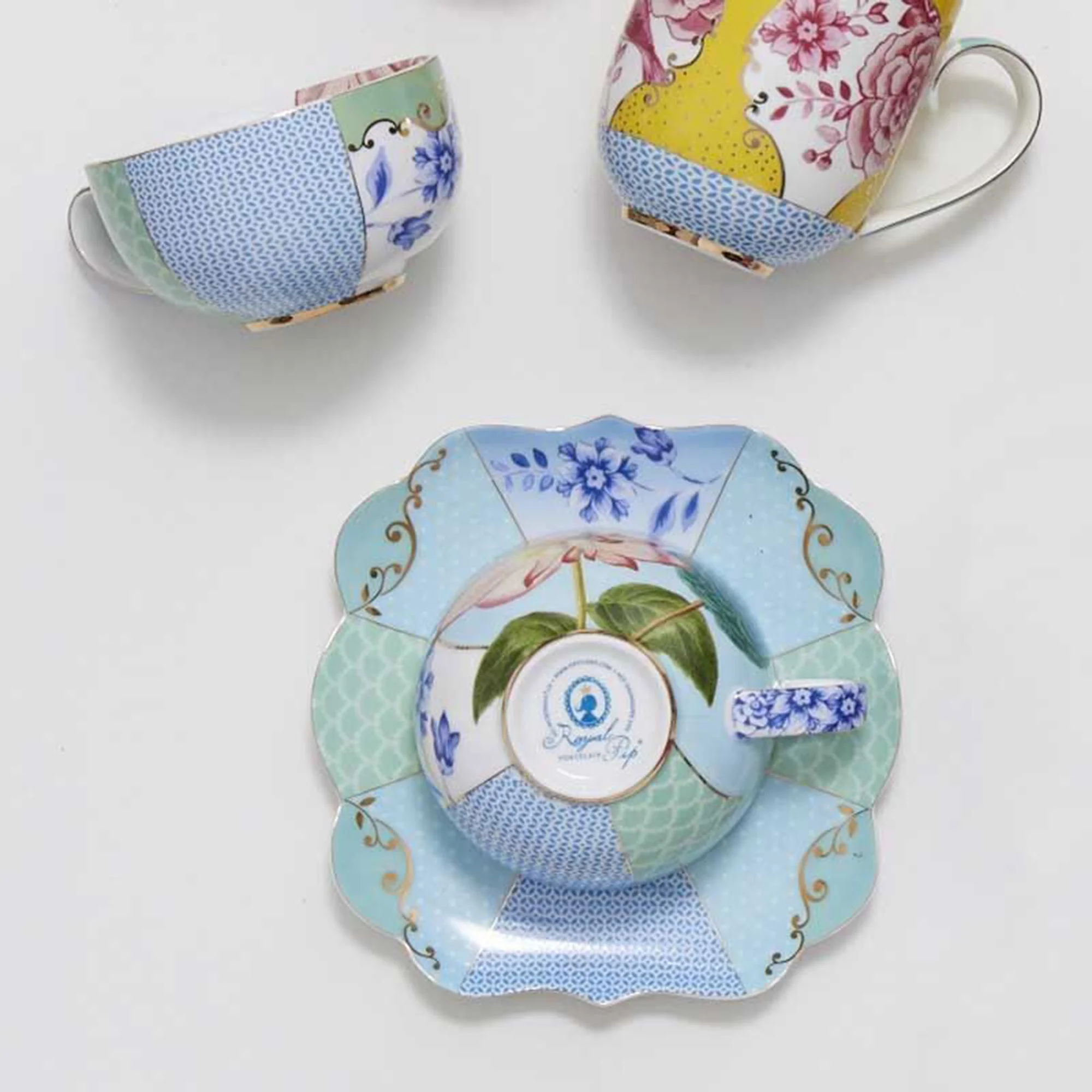 Royal Porselen Çay Fincanı Mavi Renk 225 ml