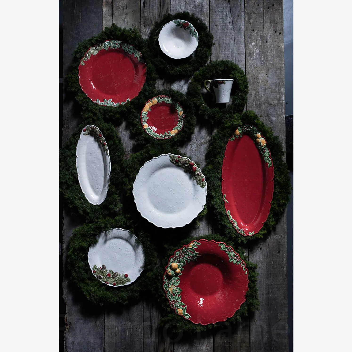 Bordallo Pinheiro Seramik Yemek Tabağı 29,5 Cm Beyaz Renk