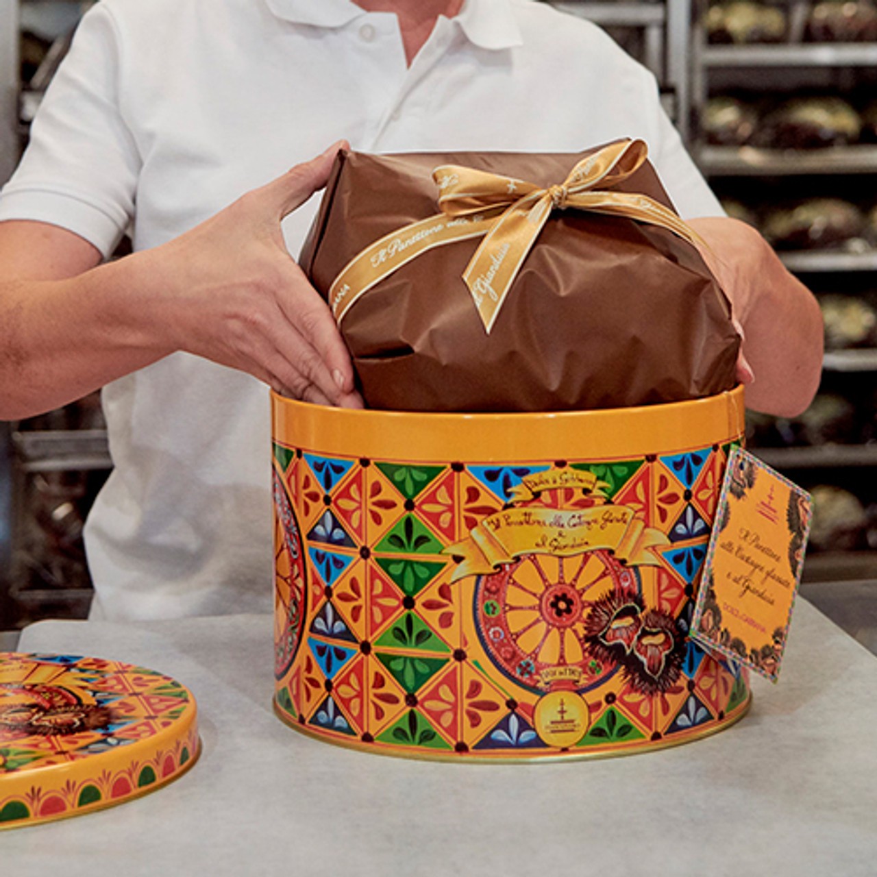 Fiasconaro Castagne Panettone (Marron glace şekerli kestane ve gianduja çikolata) (1KG) D&G Hediye Çantalı