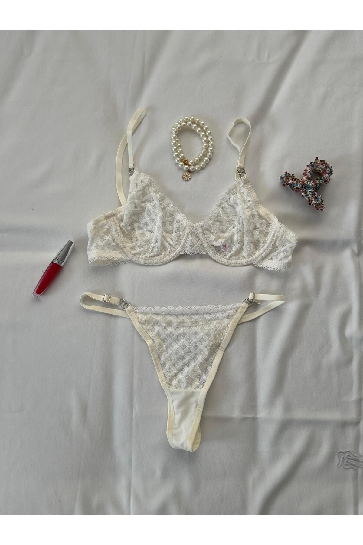 Privée Beyaz Dantelli Balenli Tül Bralet Takımı