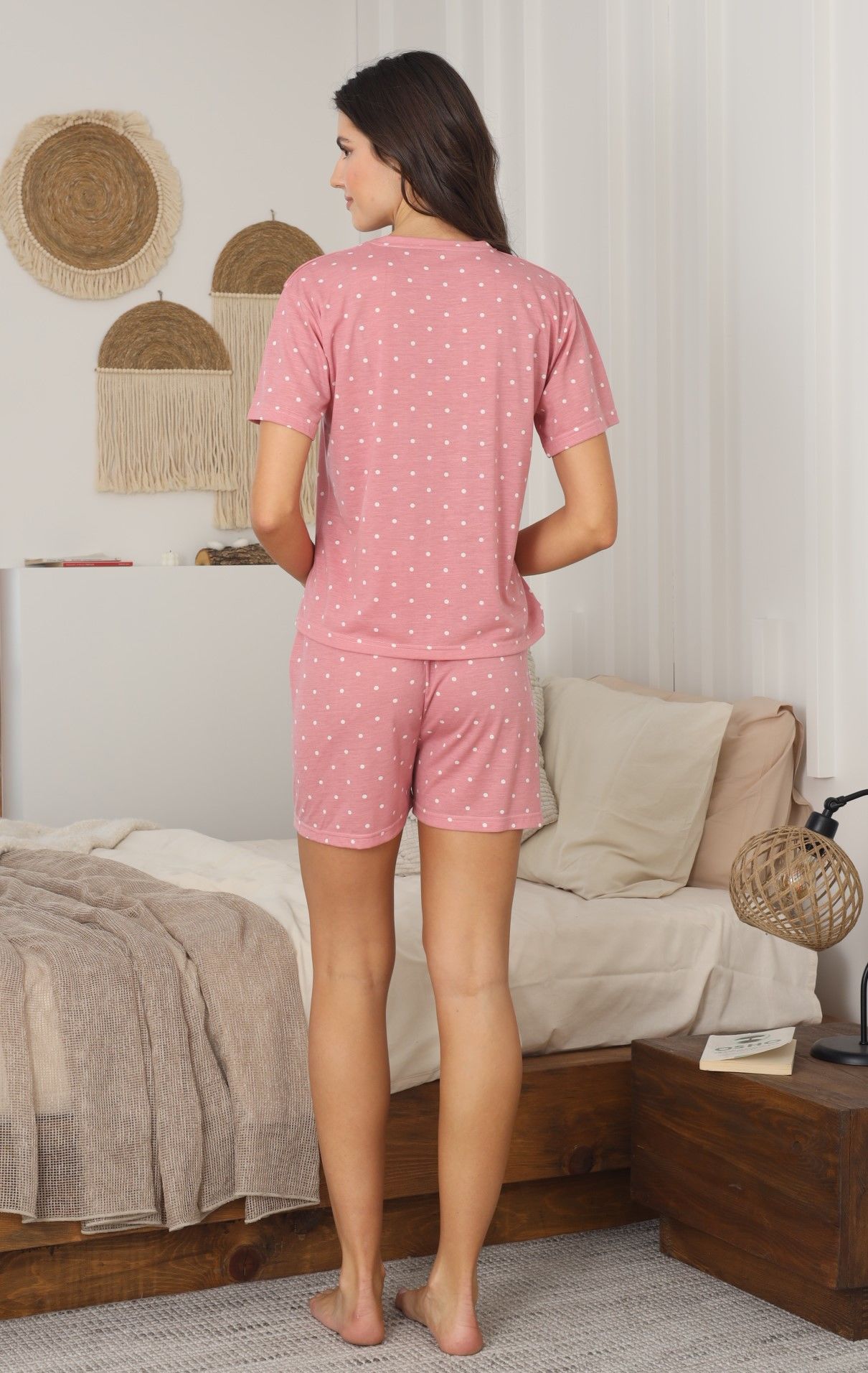 Pembe Puantiyeli Kısa Kollu Şortlu Pijama Takımı