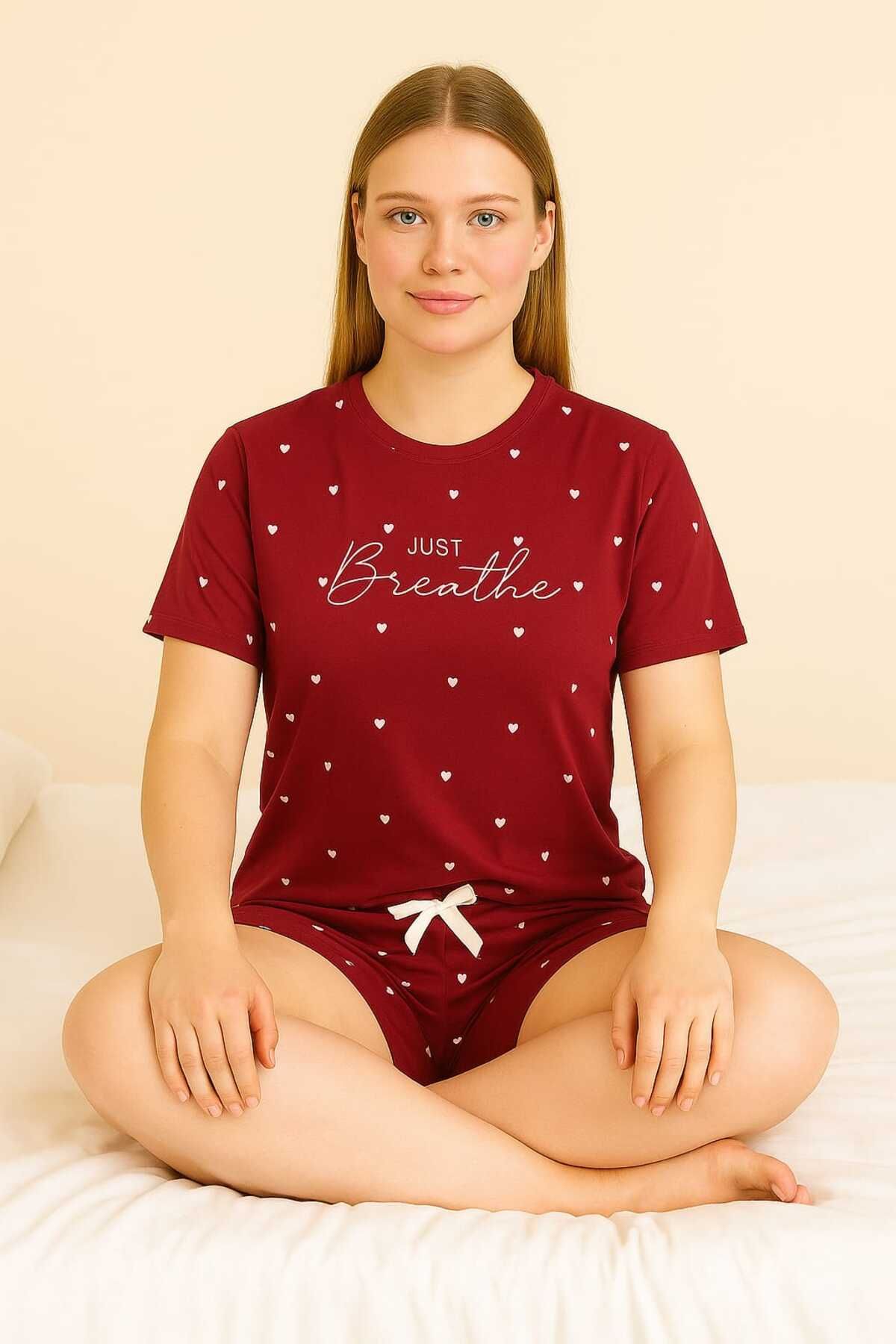 Kalp Desenli Kırmızı Kısa Kollu Şortlu Pijama Takımı