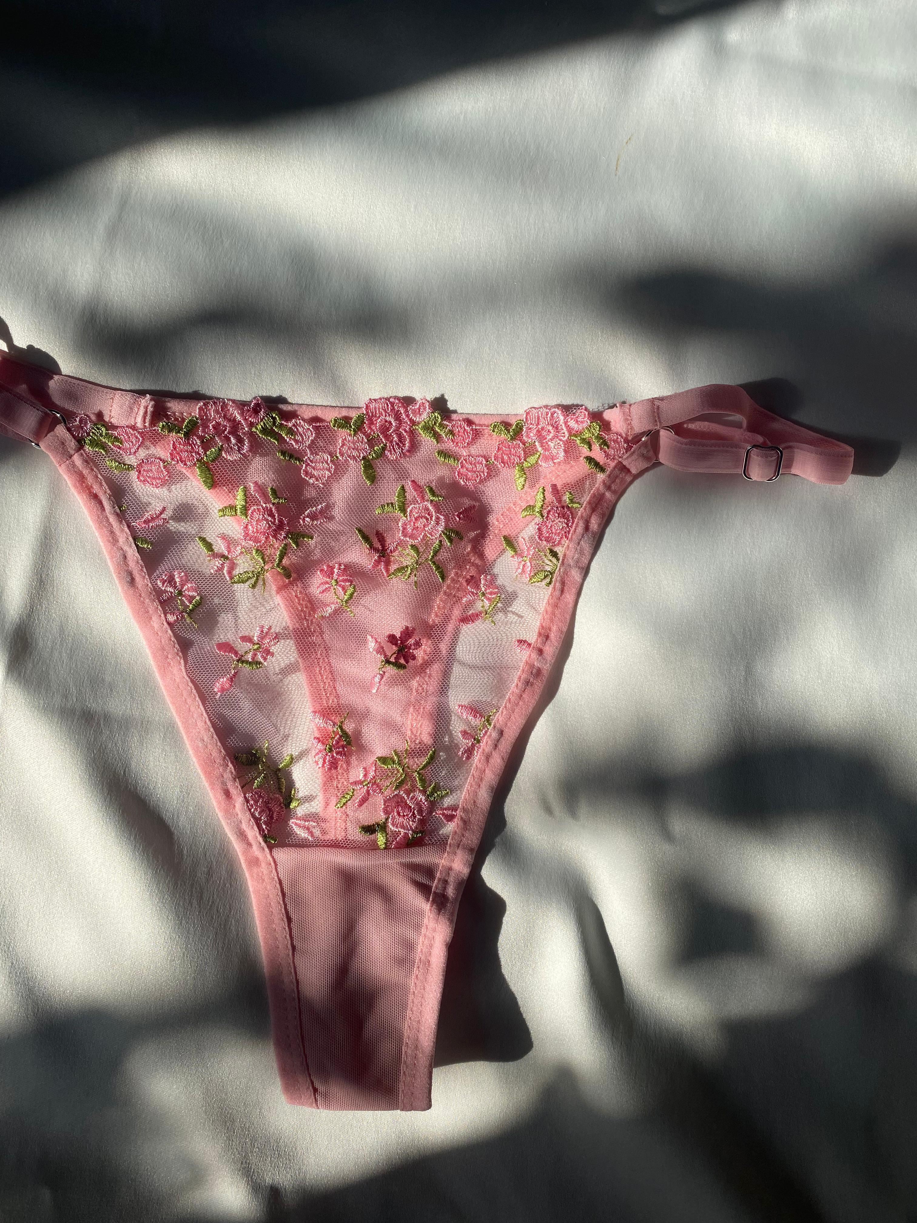 Privée Pembe Çiçekli Dantelli Tül Sütyen Takımı