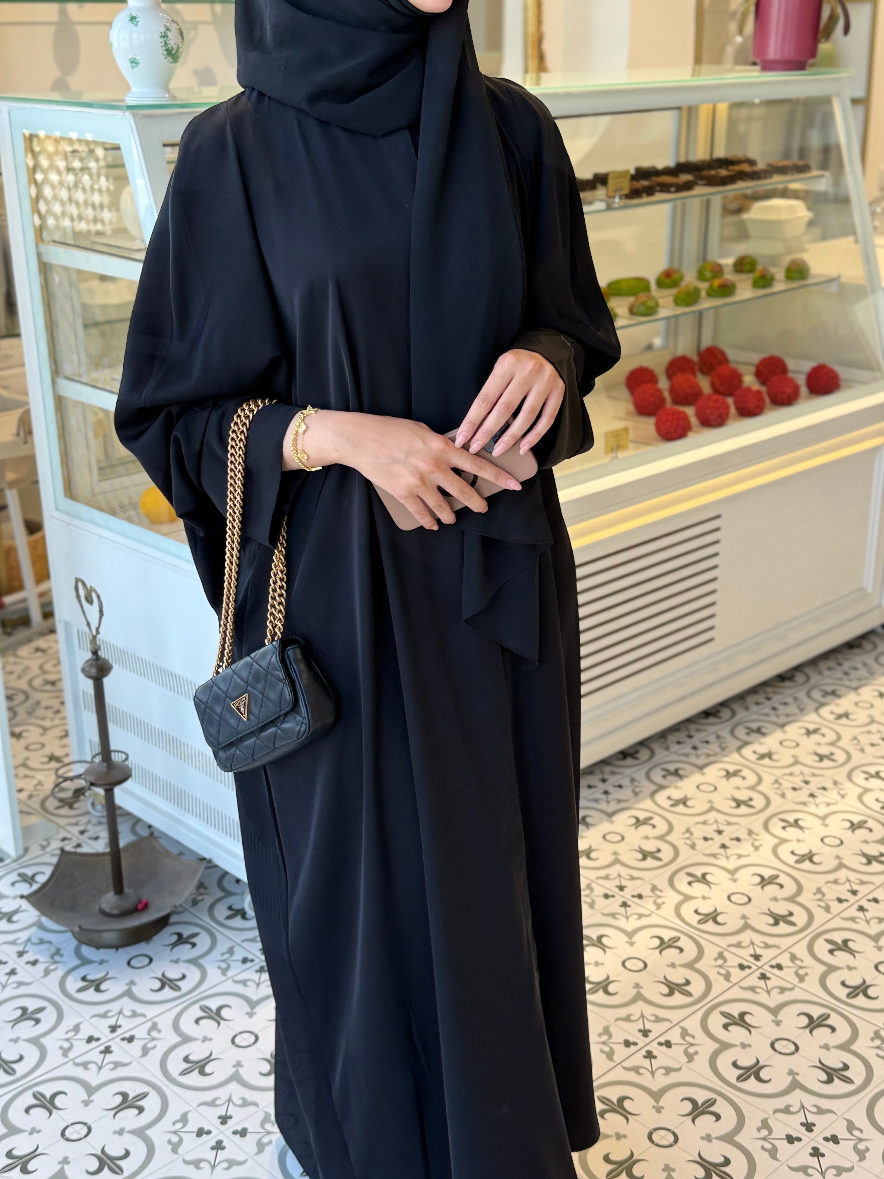 Siyah Abaya main variant image