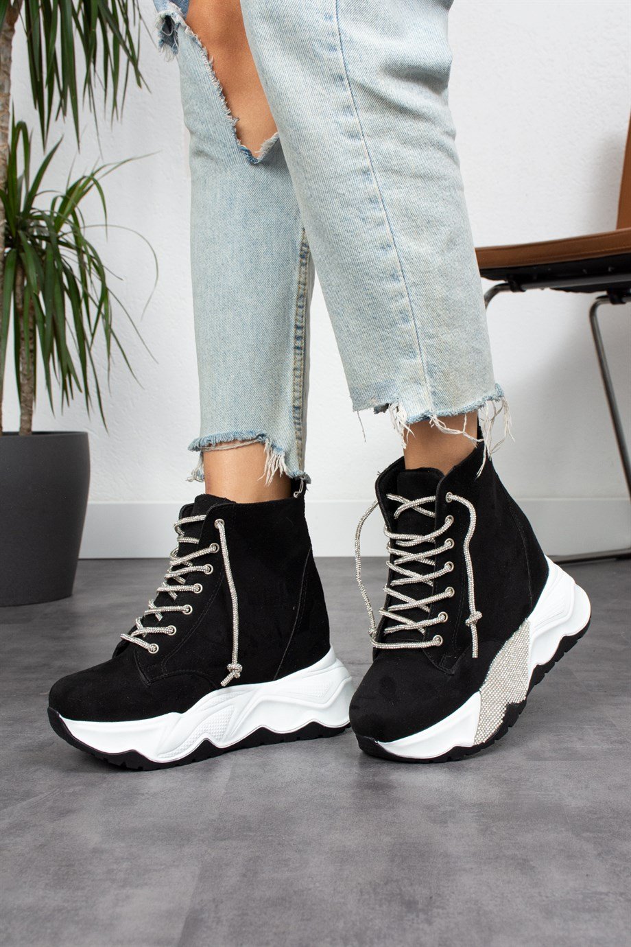 Modanizm Crosby Taşlı Süet Bot