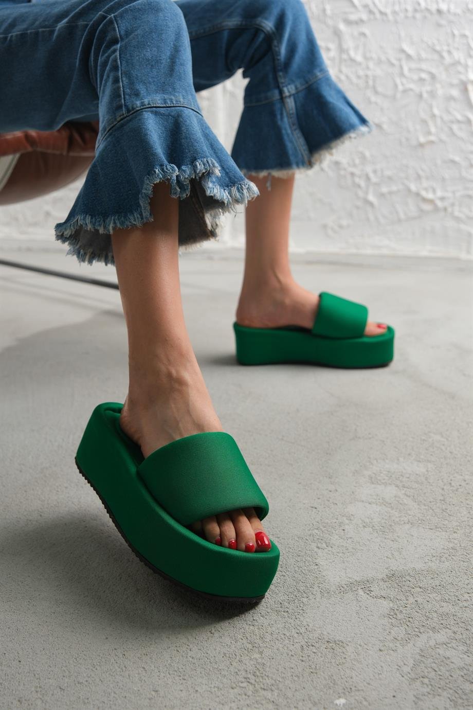 Modanizm Sanadora Dolgu Spor Yeşil Terlik