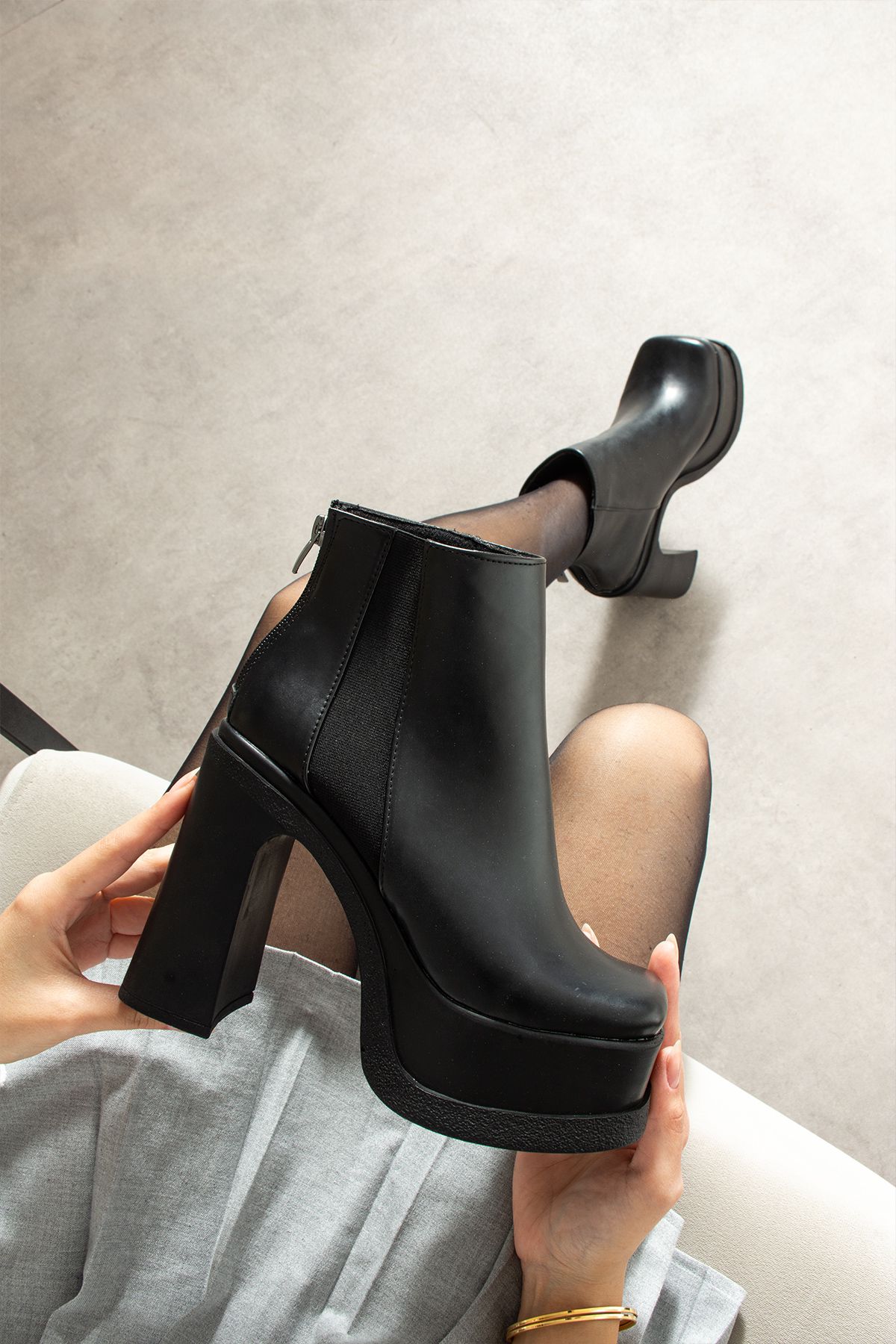 Modanizm Lirena Dolgu Topuklu Bot - Siyah