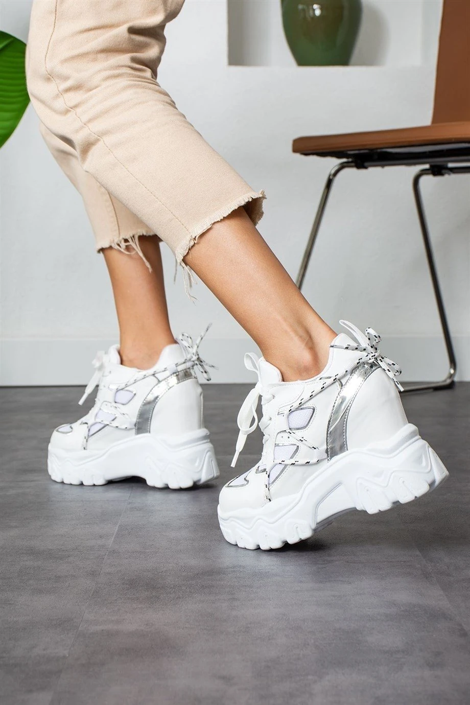 Amon Gizli Topuklu Spor Ayakkabı