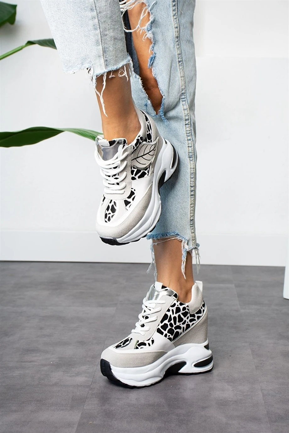 Spozzy Gizli Topuklu Beyaz Spor Ayakkabı