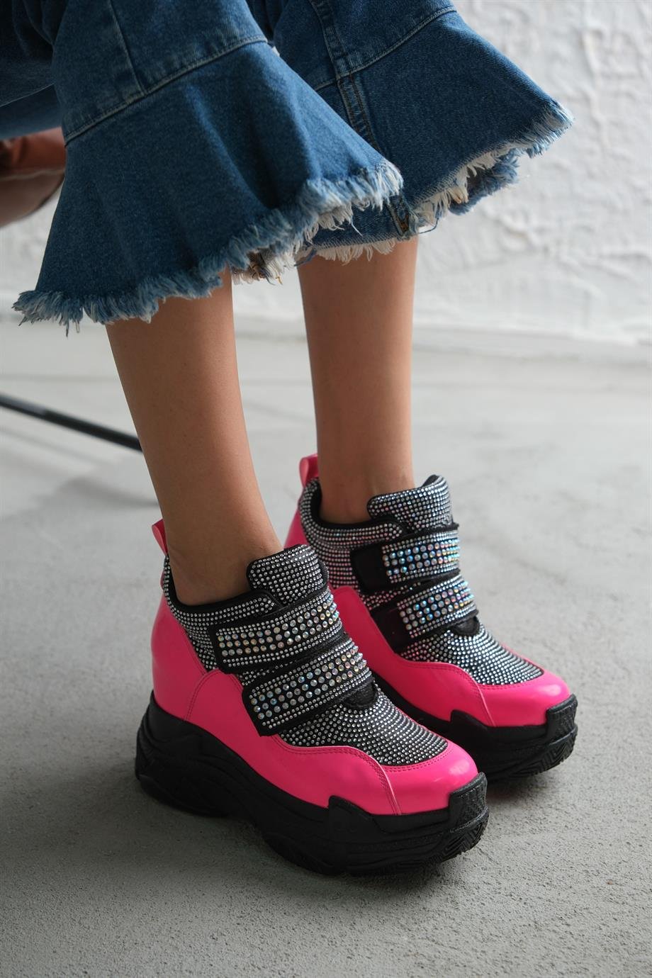 Modanizm Luci Gizli Topuklu Pembe Spor Ayakkabı