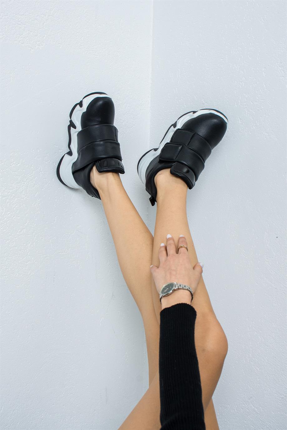 Modanizm Lexi Gizli Topuklu Siyah Spor Ayakkabı