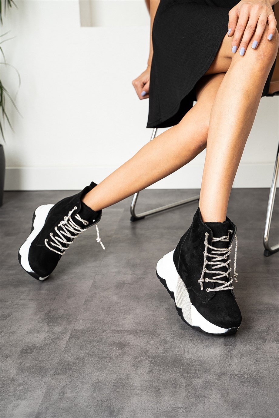 Modanizm Crosby Taşlı Süet Bot