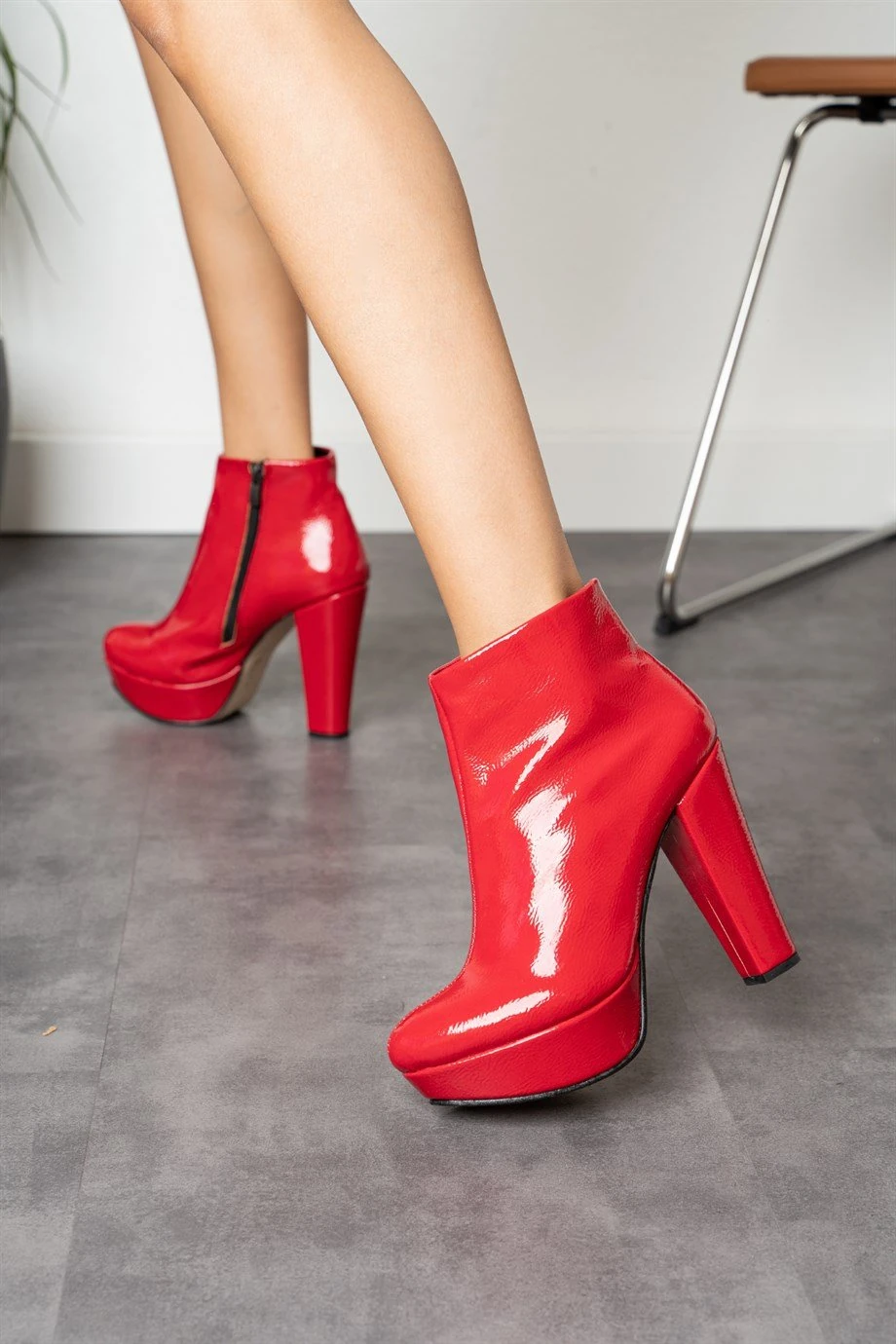 Modanizm Stoya Kırmızı Topuklu Deri Bot
