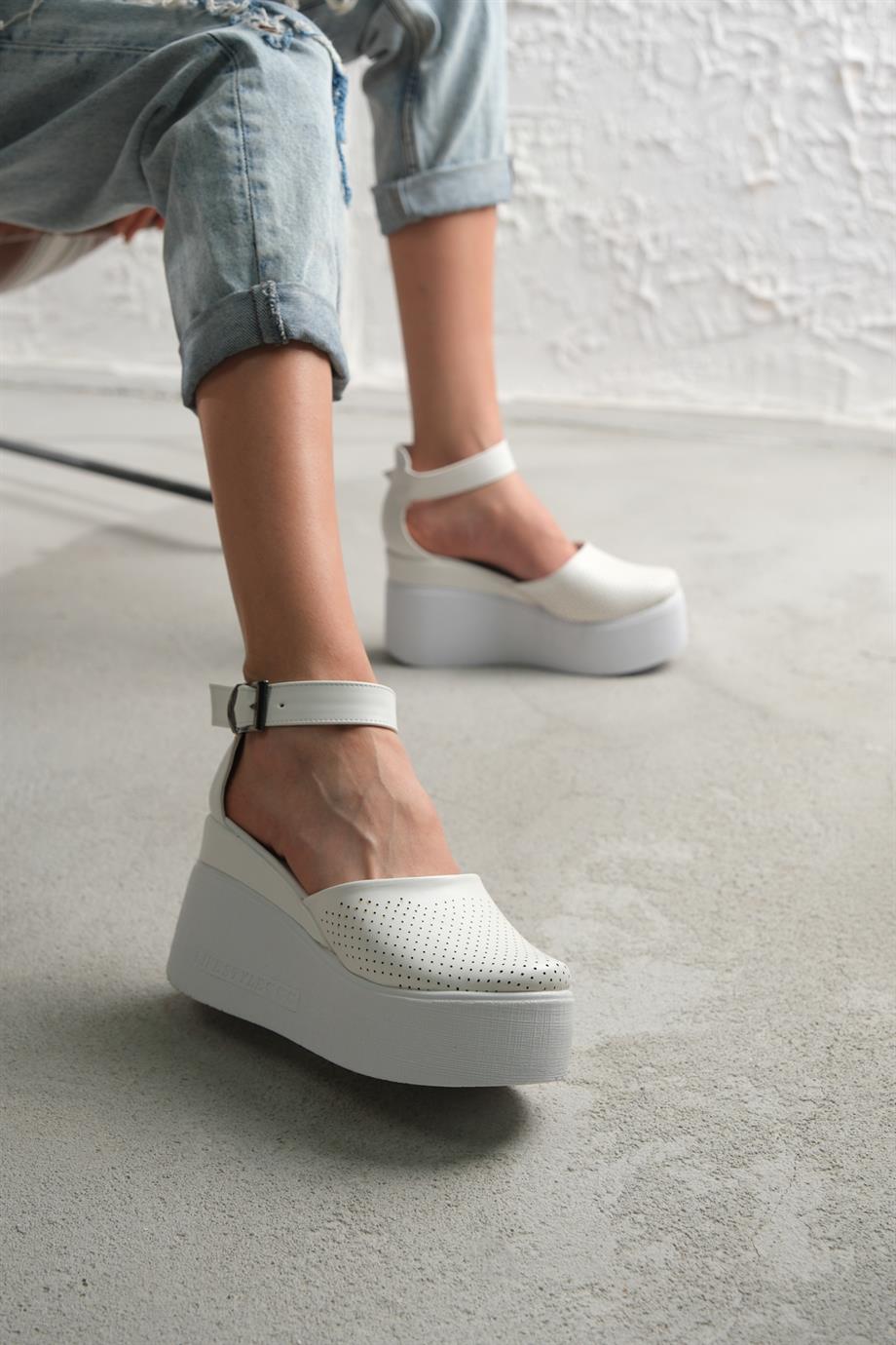 Modanizm Dammed Beyaz Sandalet