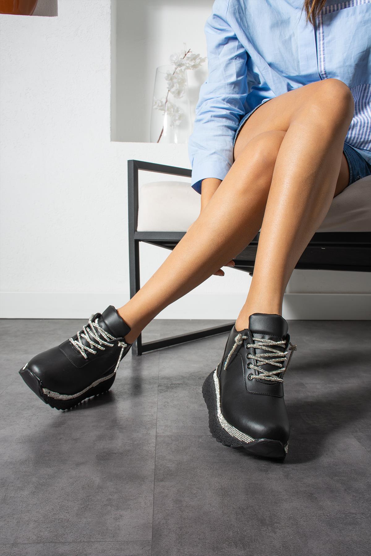 Modanizm Amelia Gizli Topuklu Siyah Cilt Spor Ayakkabı