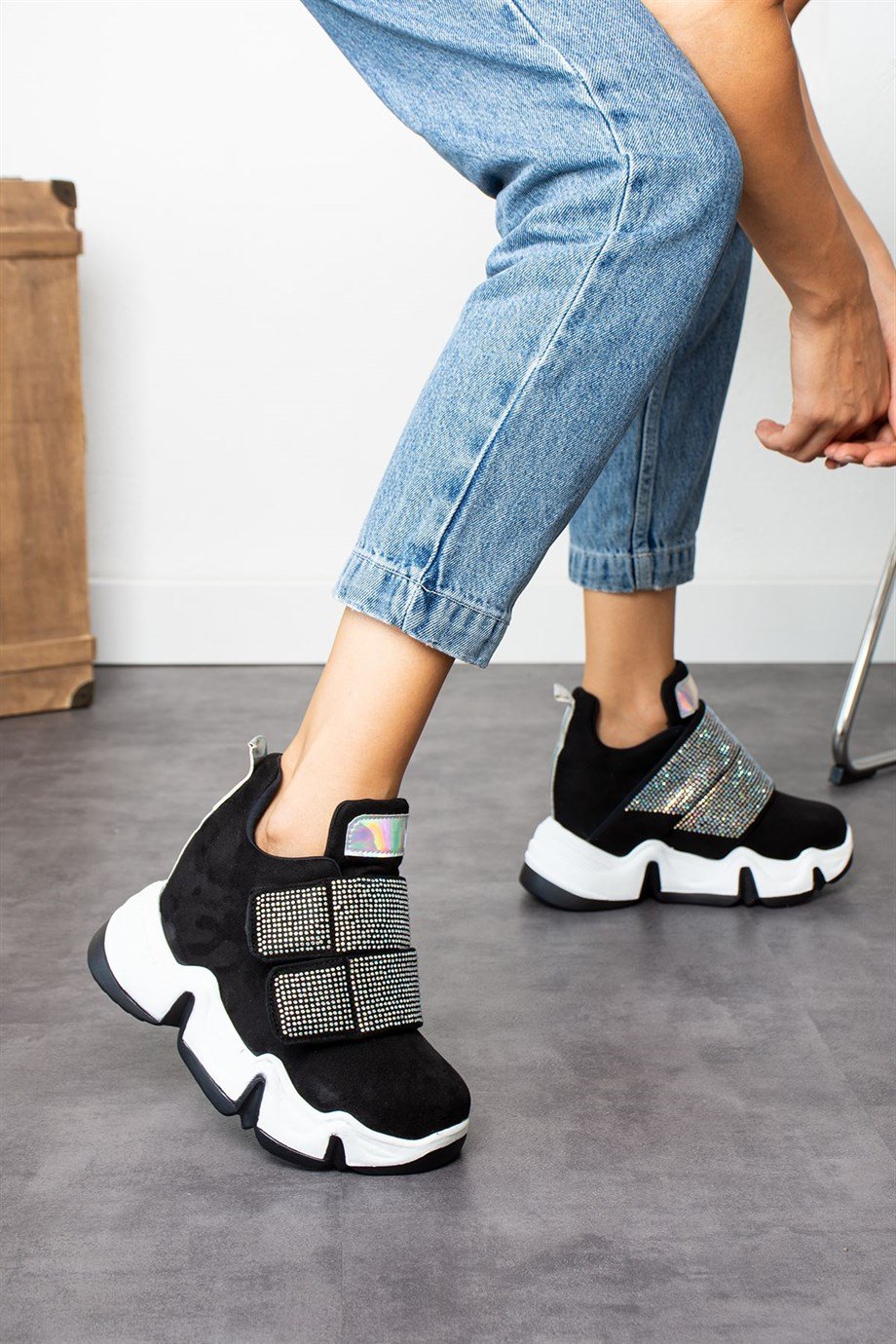 Nyorai Gizli Topuklu Cırtlı Spor Ayakkabı