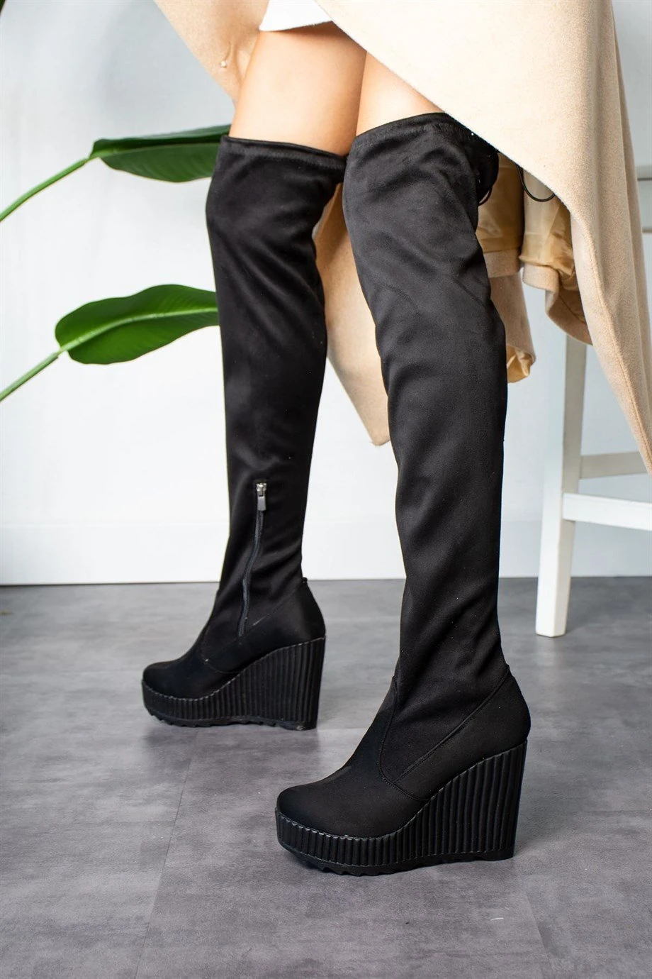 Armazil Siyah Dolgu Topuklu Süet Çizme