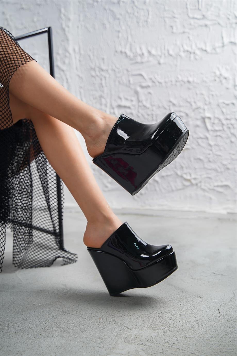 Modanizm Craft Dolgu Topuklu Siyah Terlik