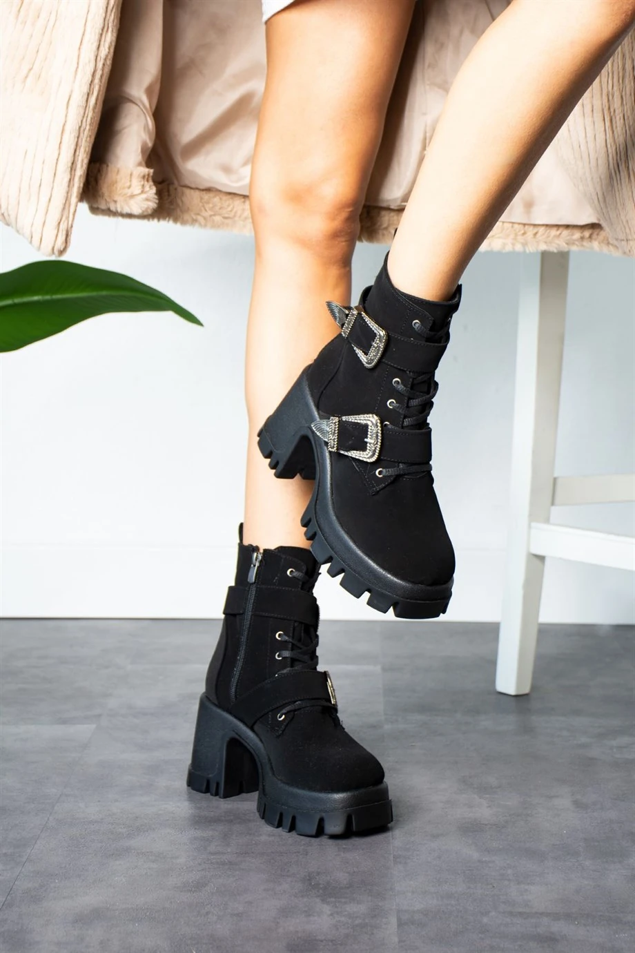 Junky Siyah Süet Bot