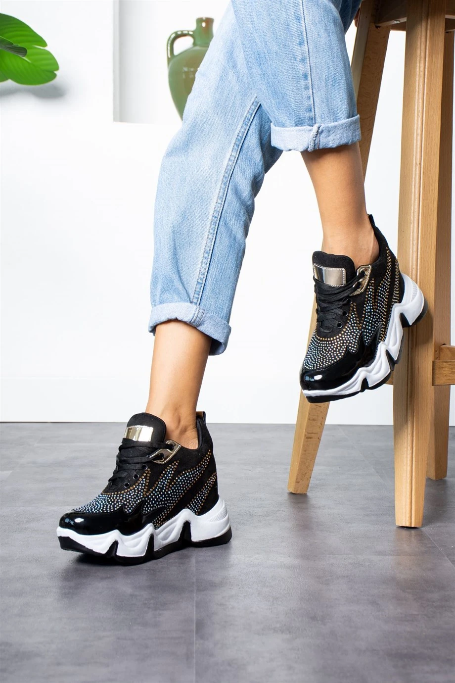 Mauren Taş İşlemeli Dolgu Topuklu Spor Ayakkabı