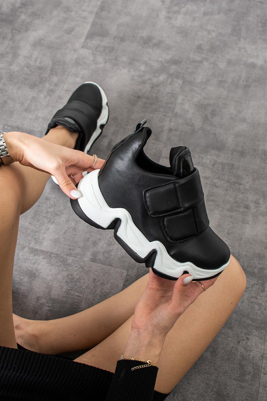 Modanizm Lexi Gizli Topuklu Siyah Spor Ayakkabı