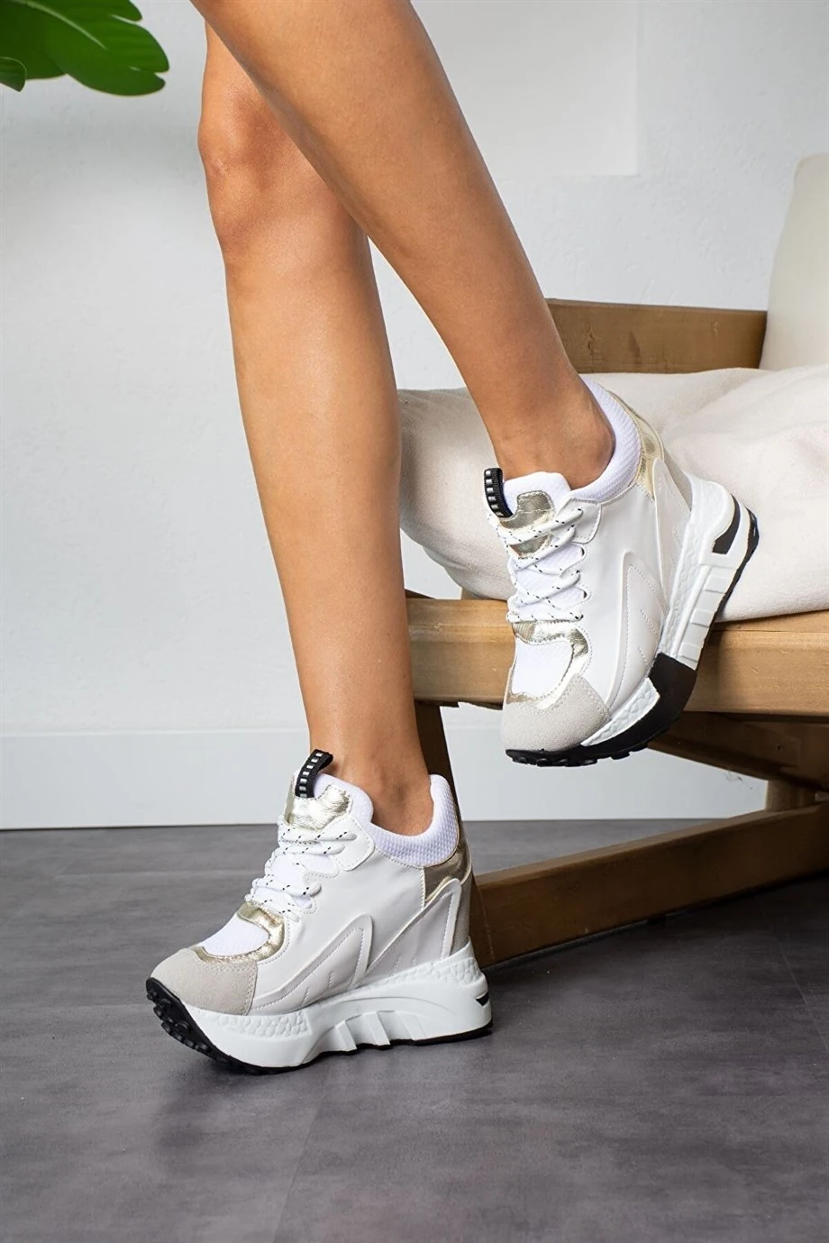 Elanora Beyaz Gizli Topuklu Spor Ayakkabı