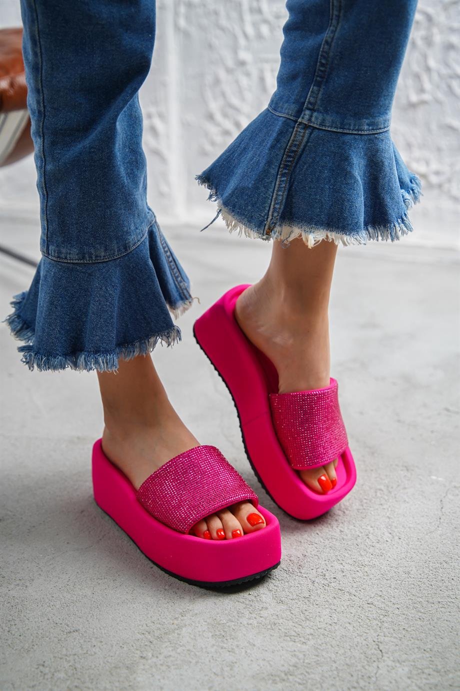 Modanizm Yolandi Pink Taşlı Terlik