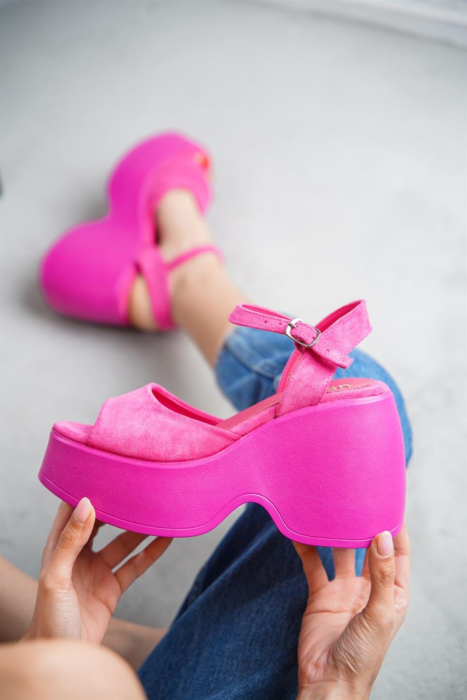 Modanizm Moshi Dolgu Topuklu Pembe Sandalet