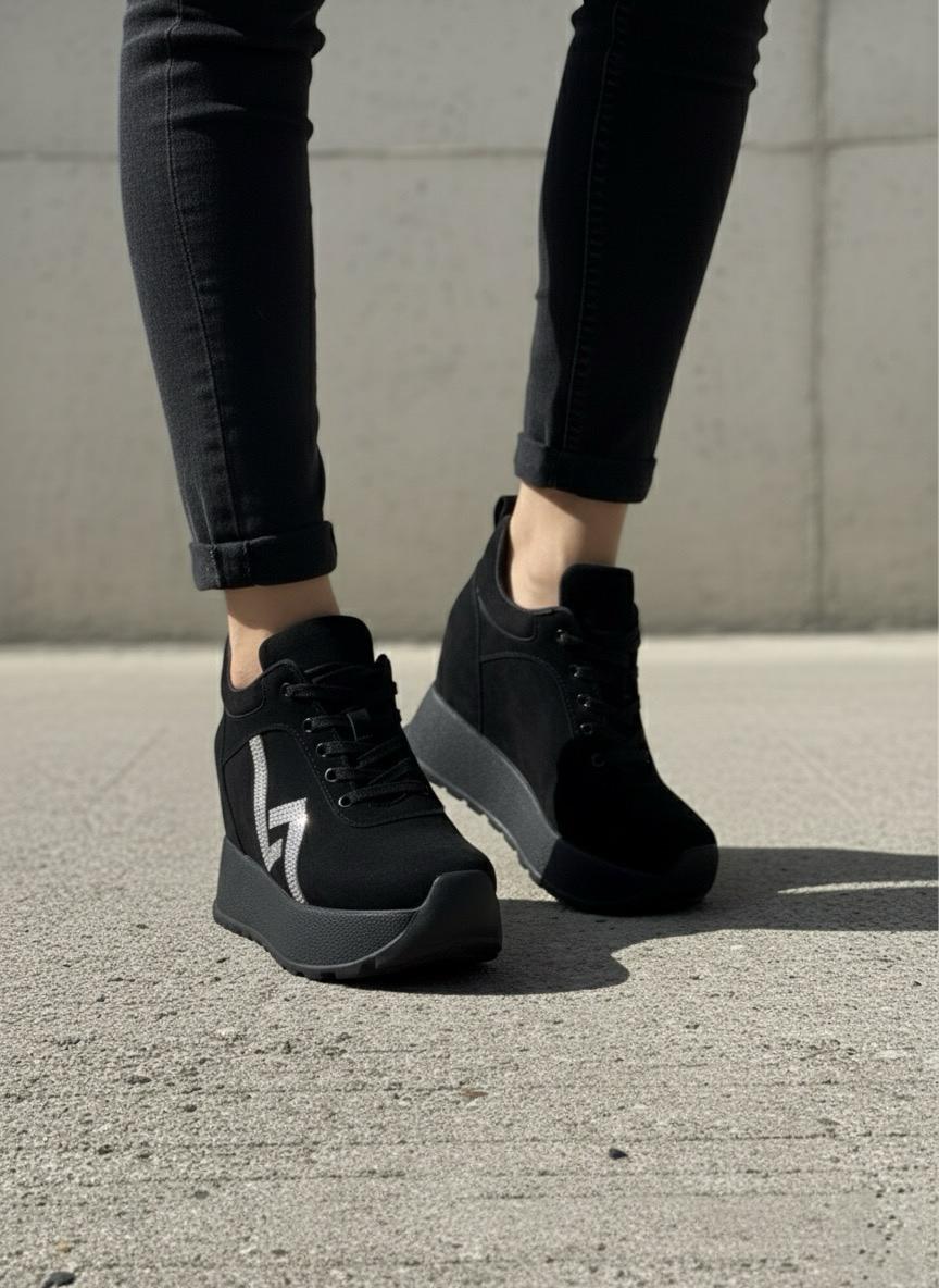 Modanizm Velenia Siyah Gizli Topuklu Spor Ayakkabı