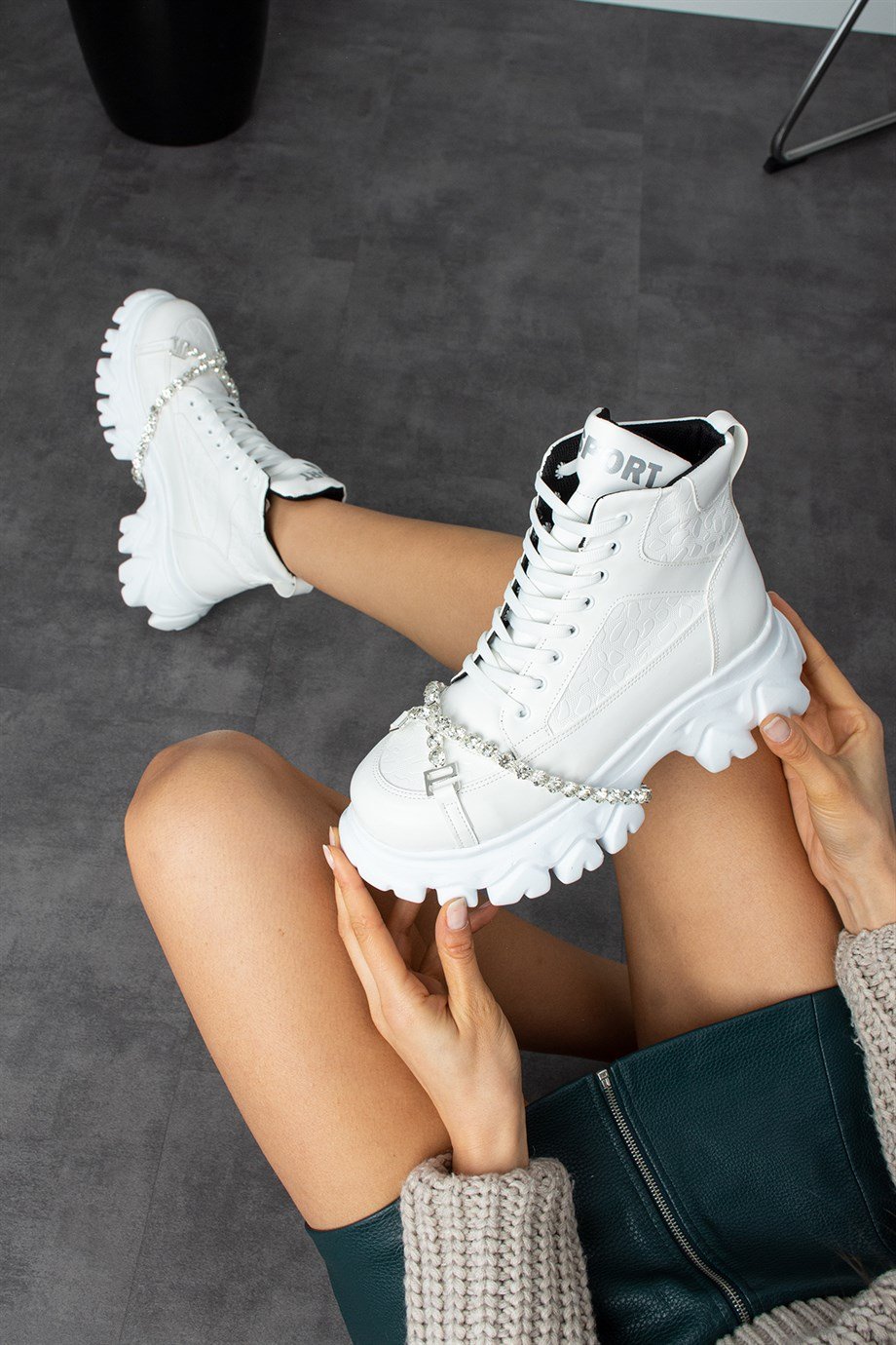 Modanizm Peggy Beyaz Spor Bot