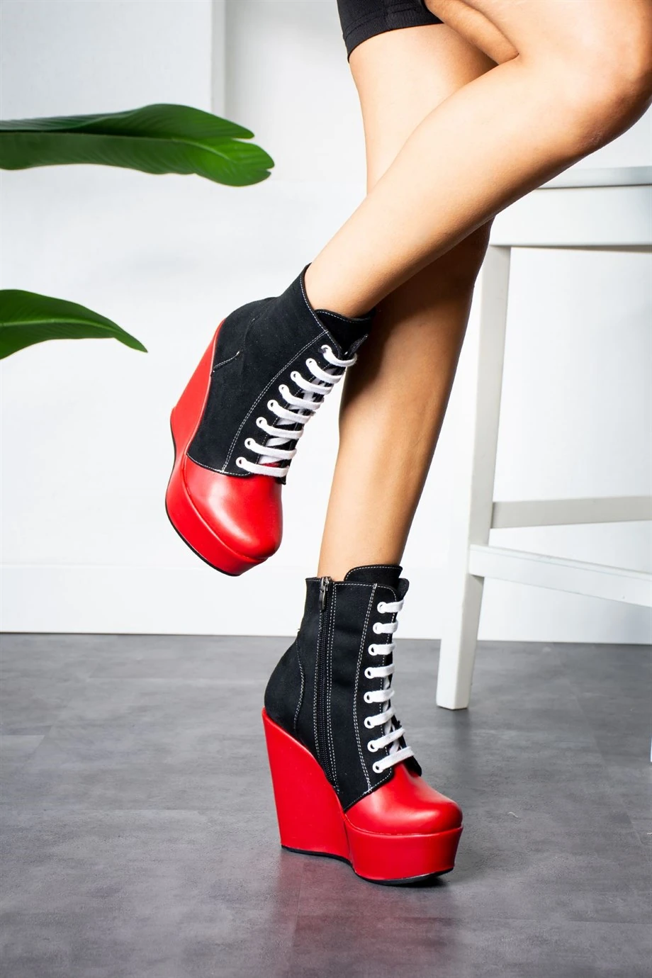 Katherina Kırmızı Dolgu Topuklu Süet Bot