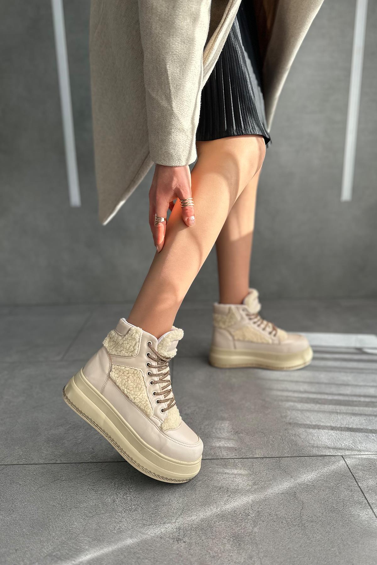 Modanizm Reggie Nude Spor Bot